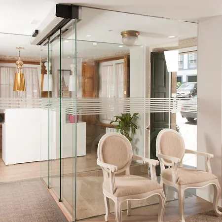 Linares Santiago בית הארחה 3*