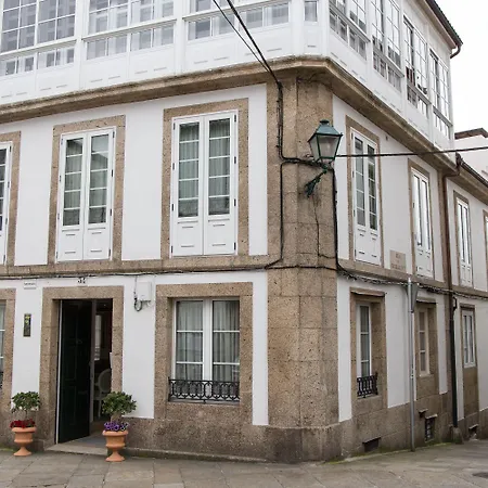 Linares Santiago בית הארחה סנטיאגו דה קומפוסטלה