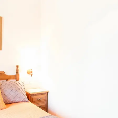 Guest house Linares Santiago 2*