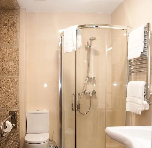 Linares Santiago 3* סנטיאגו דה קומפוסטלה