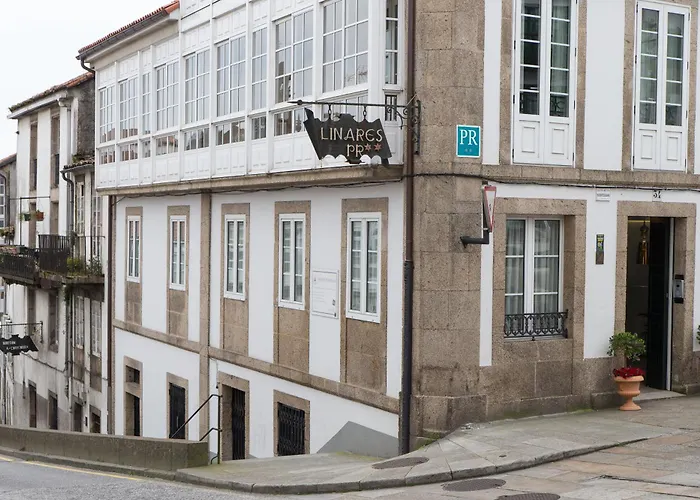 Linares Santiago בית הארחה סנטיאגו דה קומפוסטלה