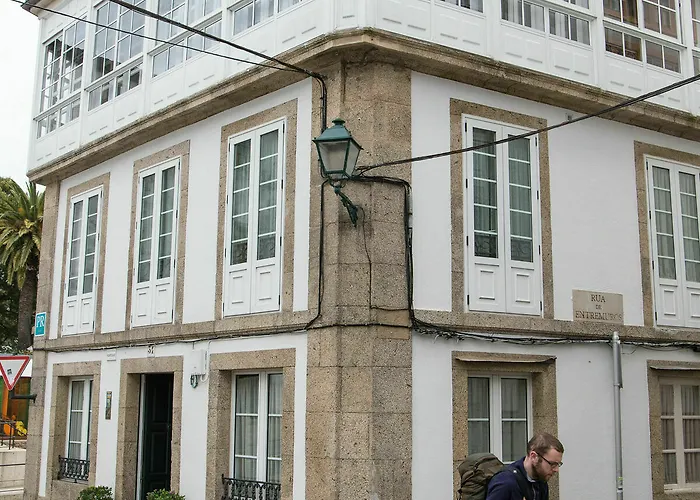 Linares Santiago בית הארחה 3*